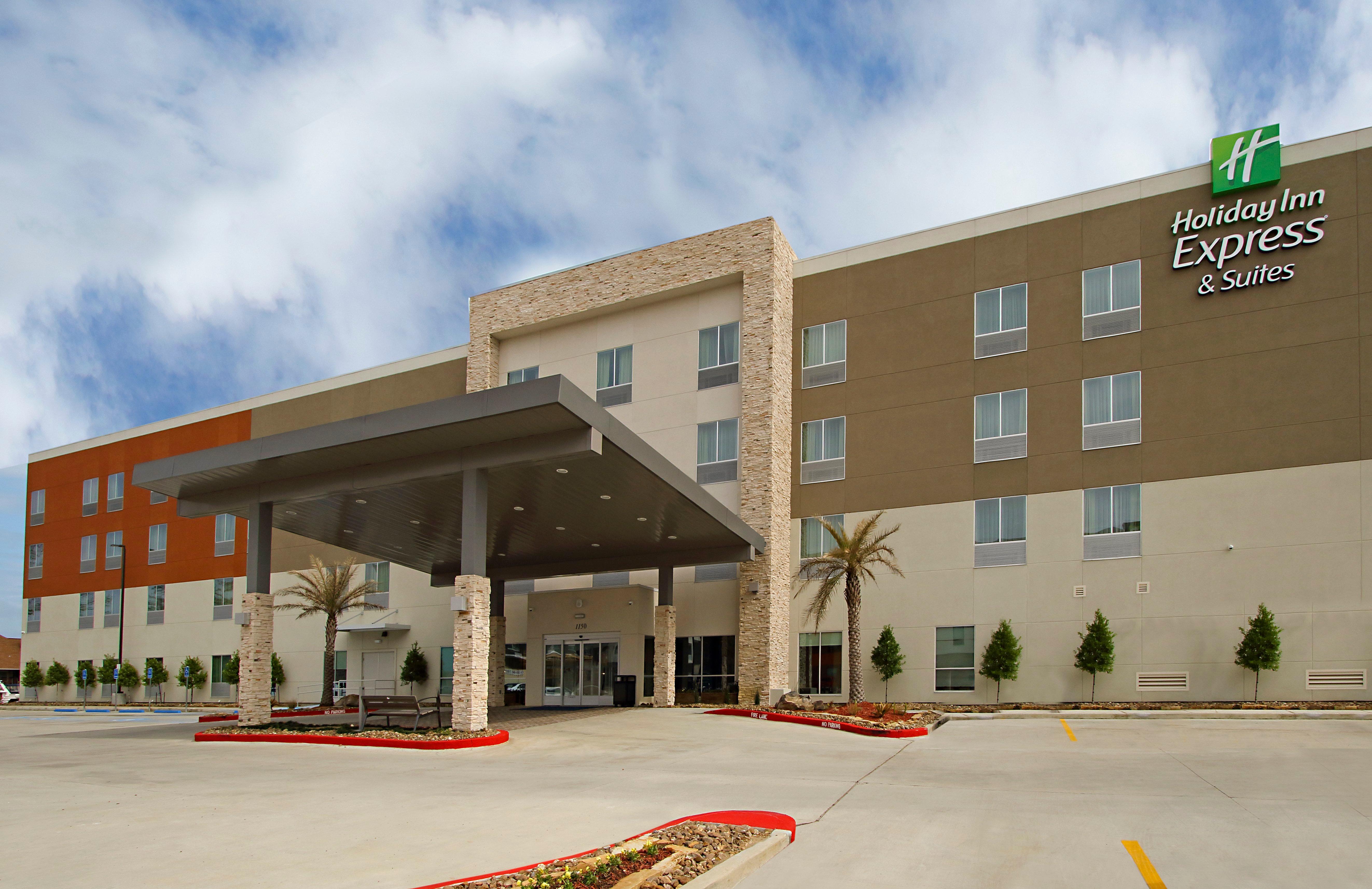 Holiday Inn Express & Suites - Lake Charles South Casino Area, An Ihg Hotel Exterior photo